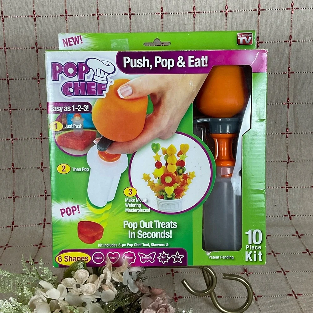 Pop Chef 10 Piece Kit Push, Pop & Eat As Seen On TV Fruit + More Shape Making - Picture 1 of 3